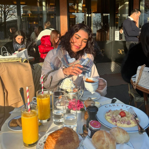 Student at breakfast in Paris