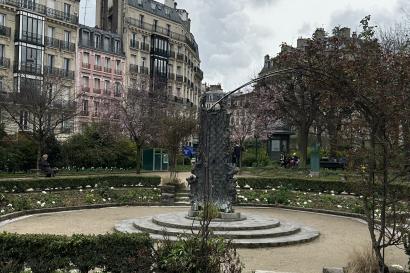 Paris courtyard