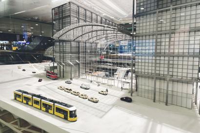 A photo of the mini-model of the Berlin Hauptbahnhof located in, well, the Berlin Hauptbahnhof.