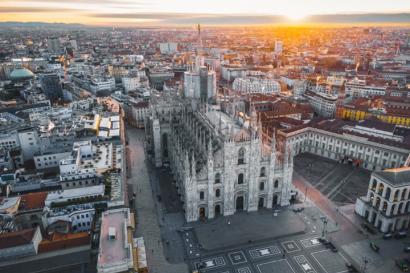 Astonishing sunset from Duomo di Milano