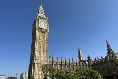 A photo of the famous London clock tower, Big Ben