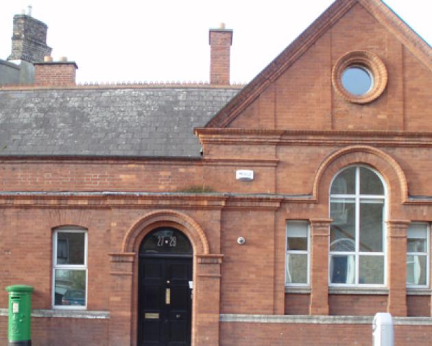 Red-brick exterior of the IES Abroad Dublin Center