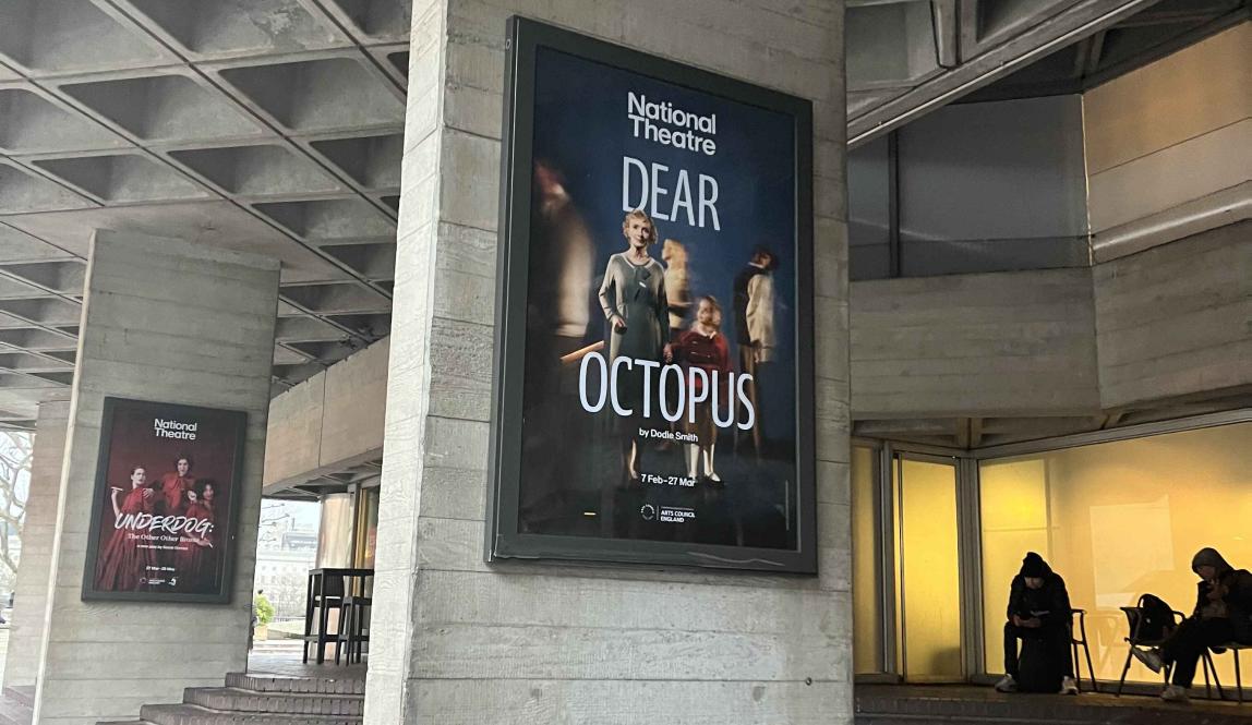 "Dear Octopus" at the National Theatre