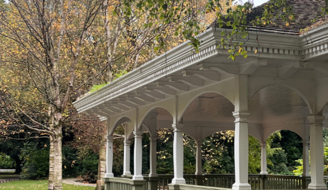 A small structure in St. Stephens green