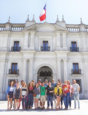 students outside of Palacio de la Moneda in santiago