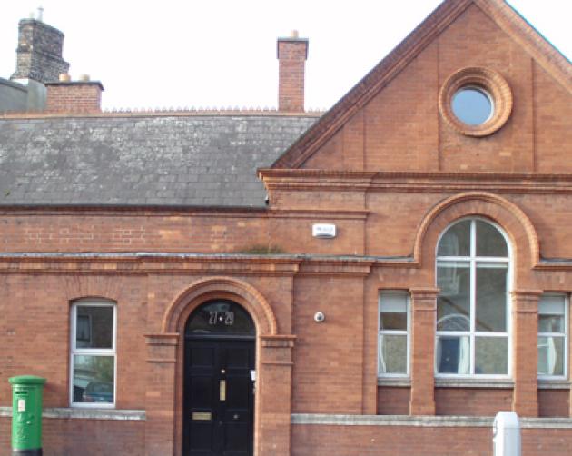 Red-brick exterior of the IES Abroad Dublin Center
